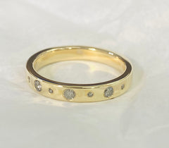 Bezel/Flush Set Diamond Band | Yellow Gold