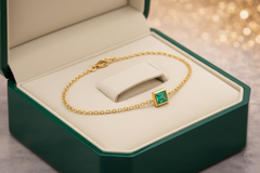 Square Emerald Bezel Bracelet| Minimal Chain Bracelet